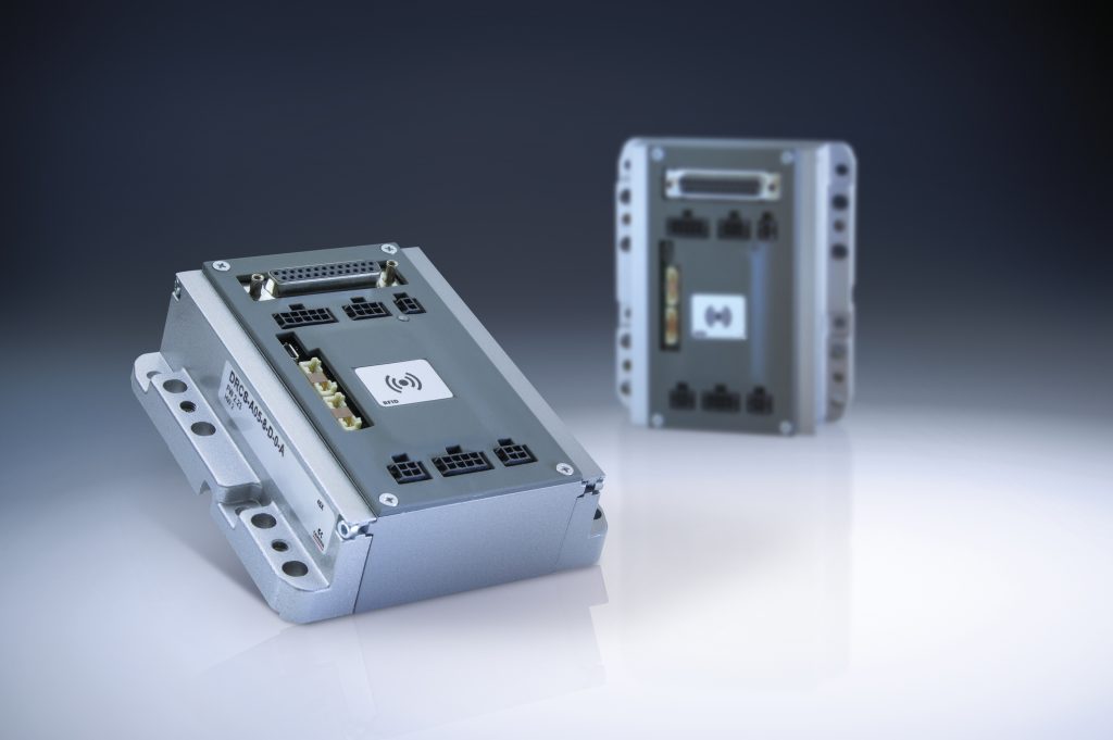 Vom Antrieb per WLAN in die Cloud 1 Die DRCS-Serie wurde für die Umstellung von pneumatischen auf elektrische Antriebe entwickelt, speziell für die Steuerung von zweiphasigen Schrittmotoren.