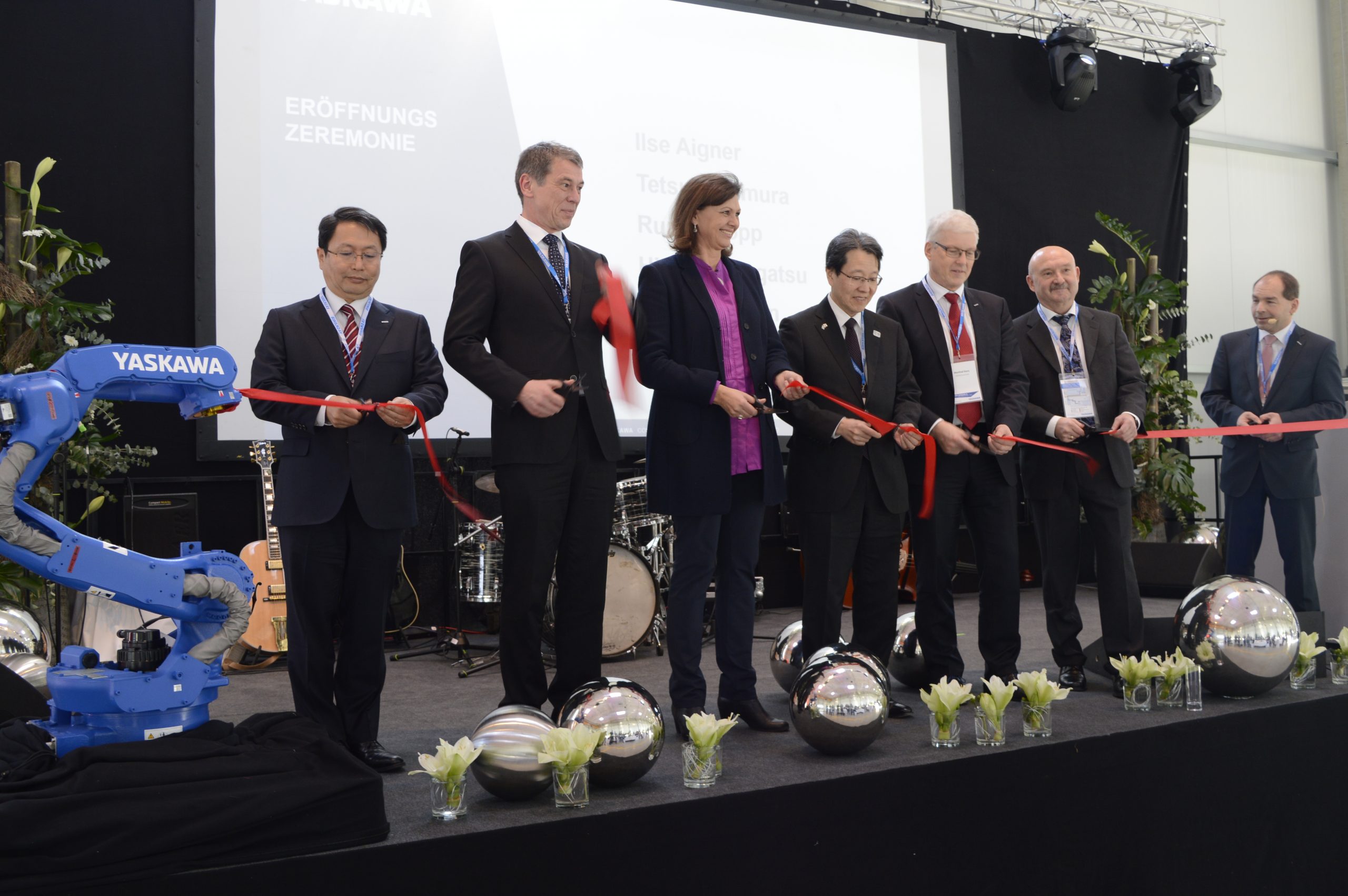 Yaskawa baut Robotikstandort Allershausen aus