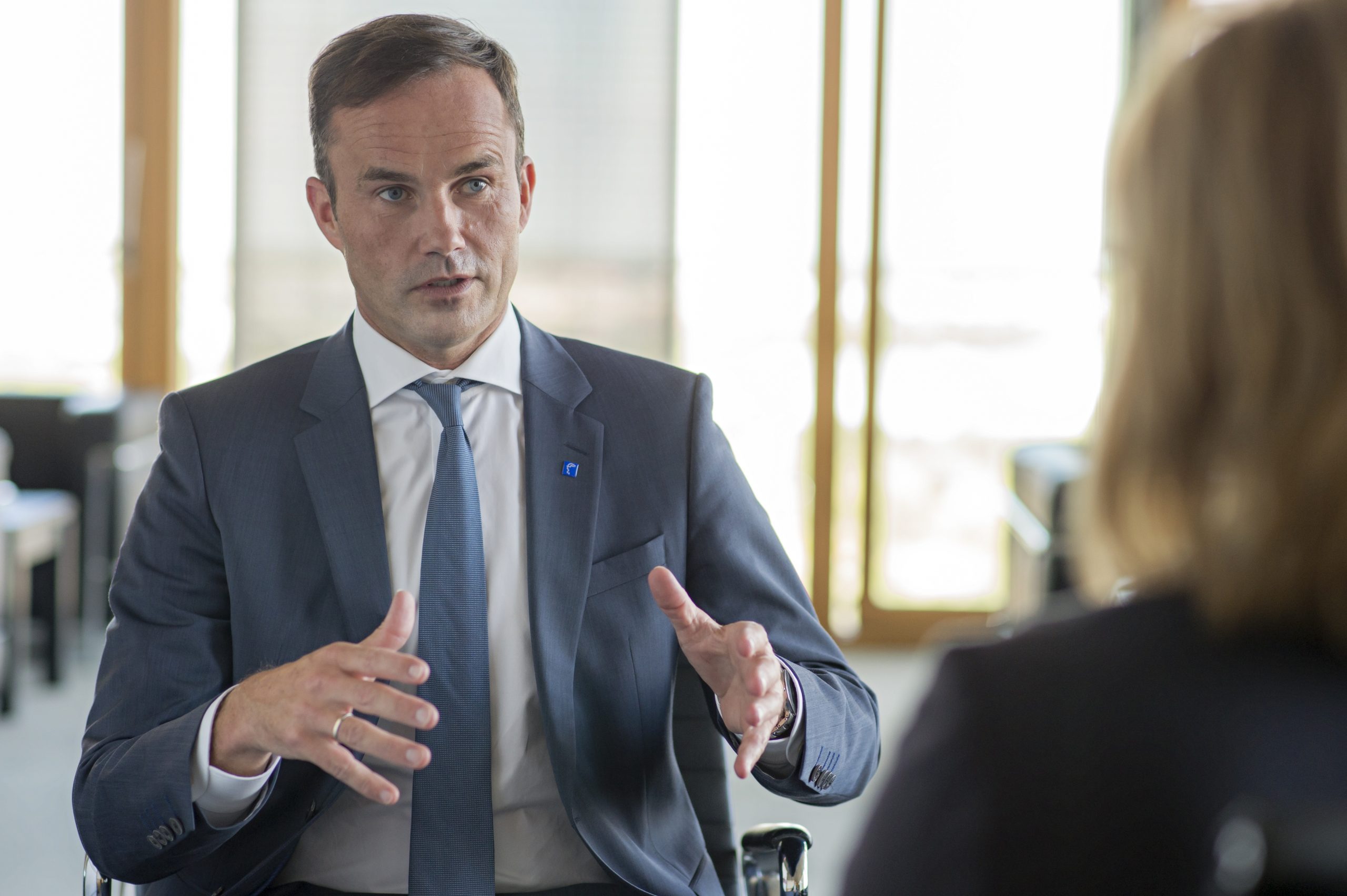 "Entscheider müssen jetzt die Vorteile erkennen" 3 „Entscheider müssen jetzt
die Vorteile erkennen“