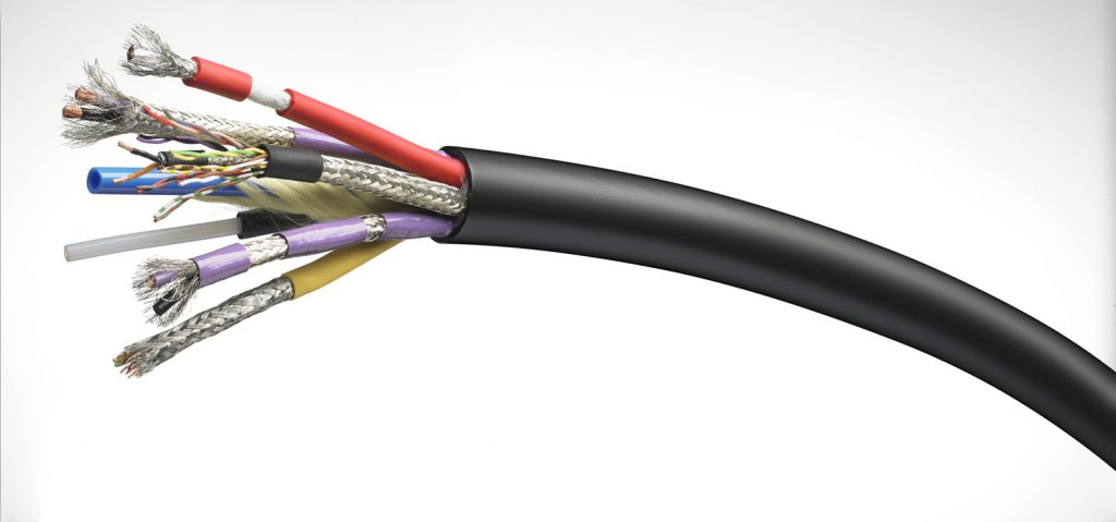 Roboterkabel mit hohen Sicherheitsstandards 1 EundE Roboter Automaten 587 605