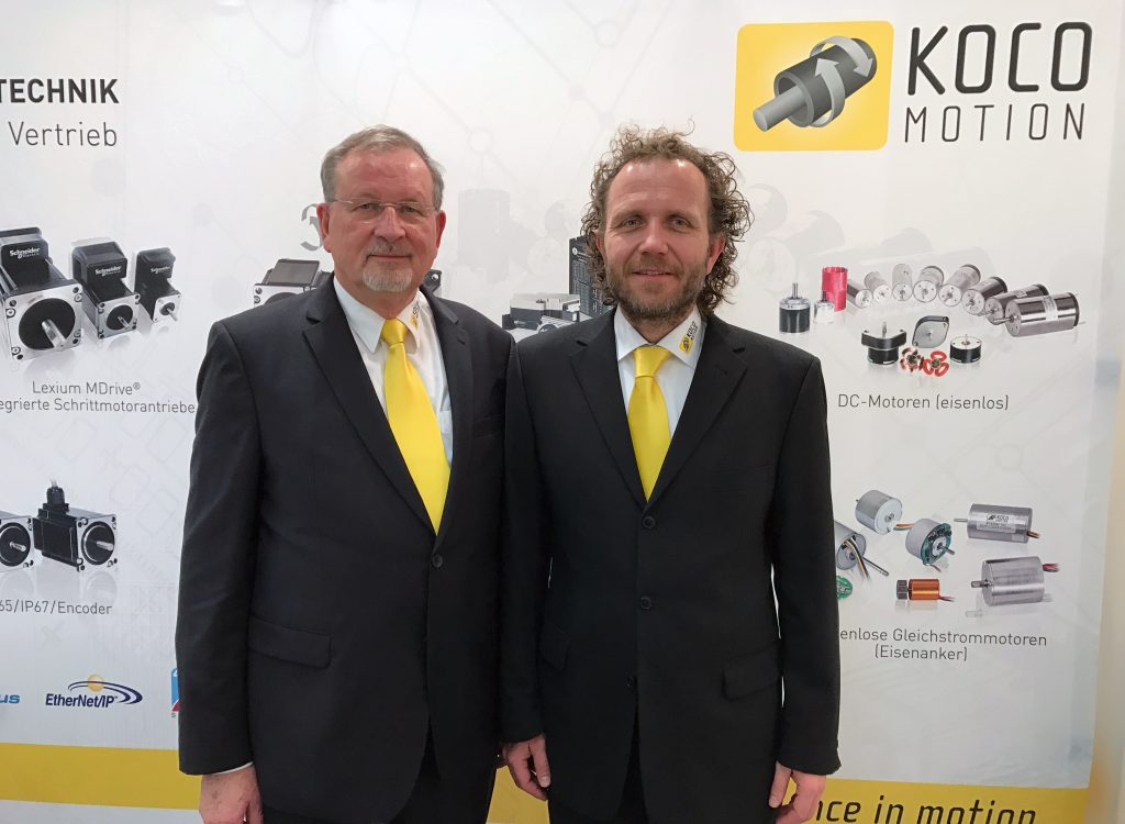 Weniger ist oft mehr 4 Gemeinsam zum Kompetenzzentrum: Gerhard Kocherscheidt von Koco Motion (l.) und Thomas Vogt von Adlos
