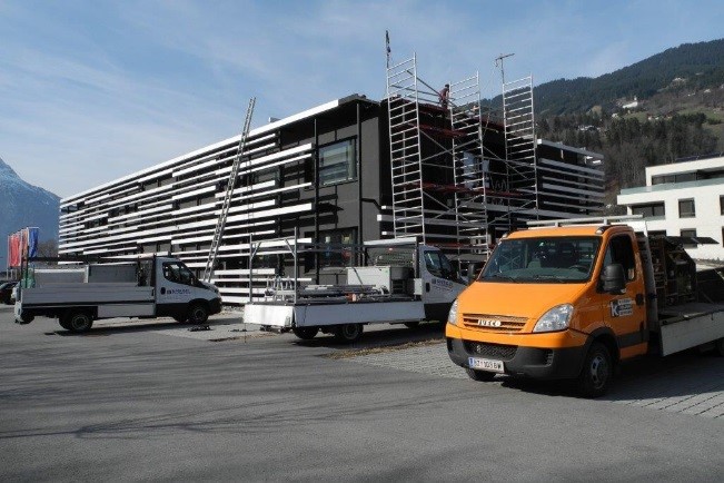 Gantner Instruments wächst und baut 2 Gantner Instruments
wächst und baut