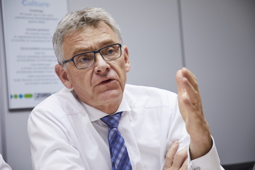 "Wer nichts tut, wird irgendwann Probleme bekommen" 3 HMI Interview PhoenixRittalEpan 8