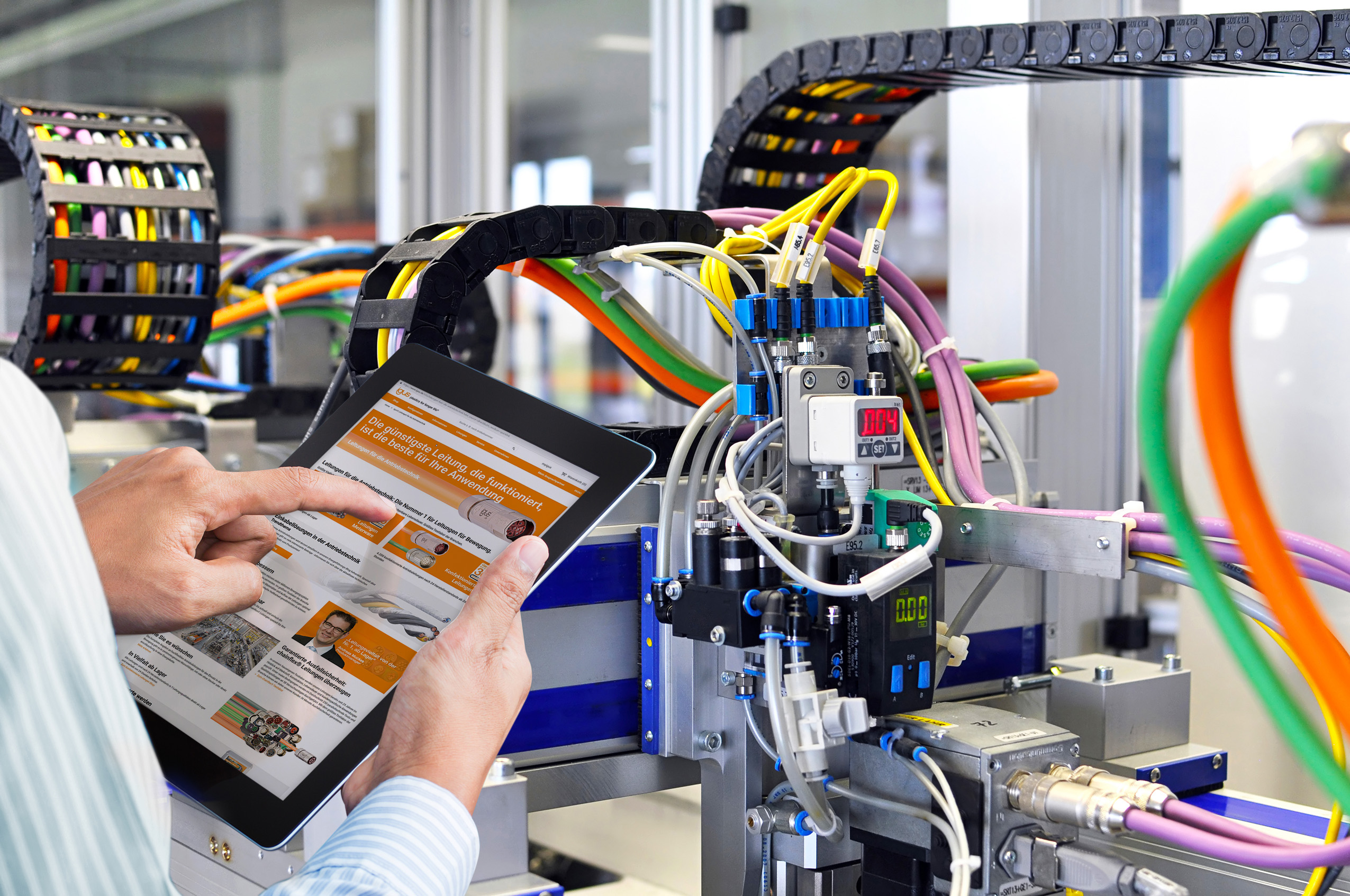 Leitungen für die Antriebstechnik 9 Leitungen für die
Antriebstechnik