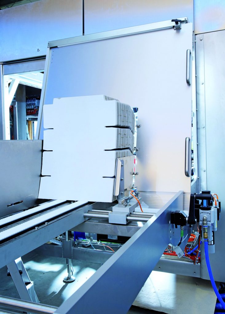 Einlagemenge erfassen, Unfallgefahren vermeiden 1 Der Safeguard Detector ist ein alternativer Ansatz, der eine zertifizierte Sicherheitsüberwachung gewährleistet und in konstruktiver Hinsicht neue Möglichkeiten für eine ergonomischere und platzsparendere Maschinengestaltung eröffnet.