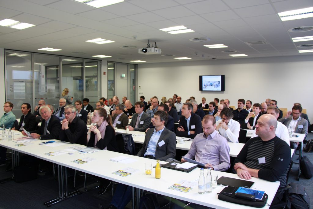 Machine Learning for Cyber Physical Systems 1 Voll besetzt: Die Räumlichkeiten der SmartFactoryOWL waren die ideale Location für die diesjährige ML4CPS.