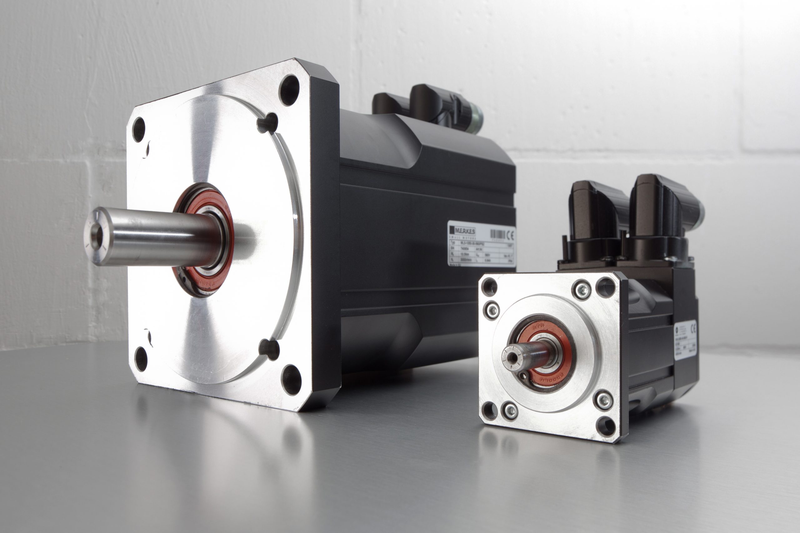 Vielseitige neue Synchronservomotoren