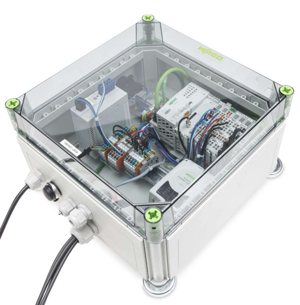 Der Digitalisierung einen großen Schritt näher 2 IOT Boxen00897