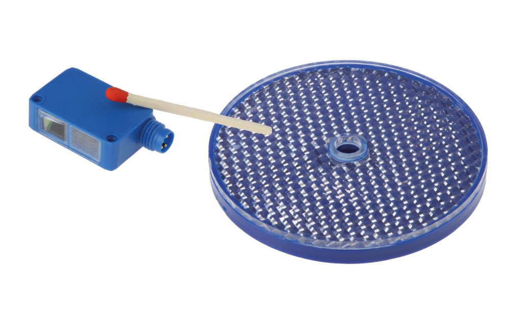 Detektion transparenter Objekte 1 IPF UV Reflexlichtschranke