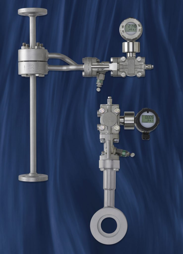 Durchflussmessung mit Wirkdruckgebern 1 Der Differenzdruck wird mit dem Differenzdruckmessumformer dTrans p02/p20 Delta erfasst und in ein proportionales Durchfluss-Signal umgewandelt.