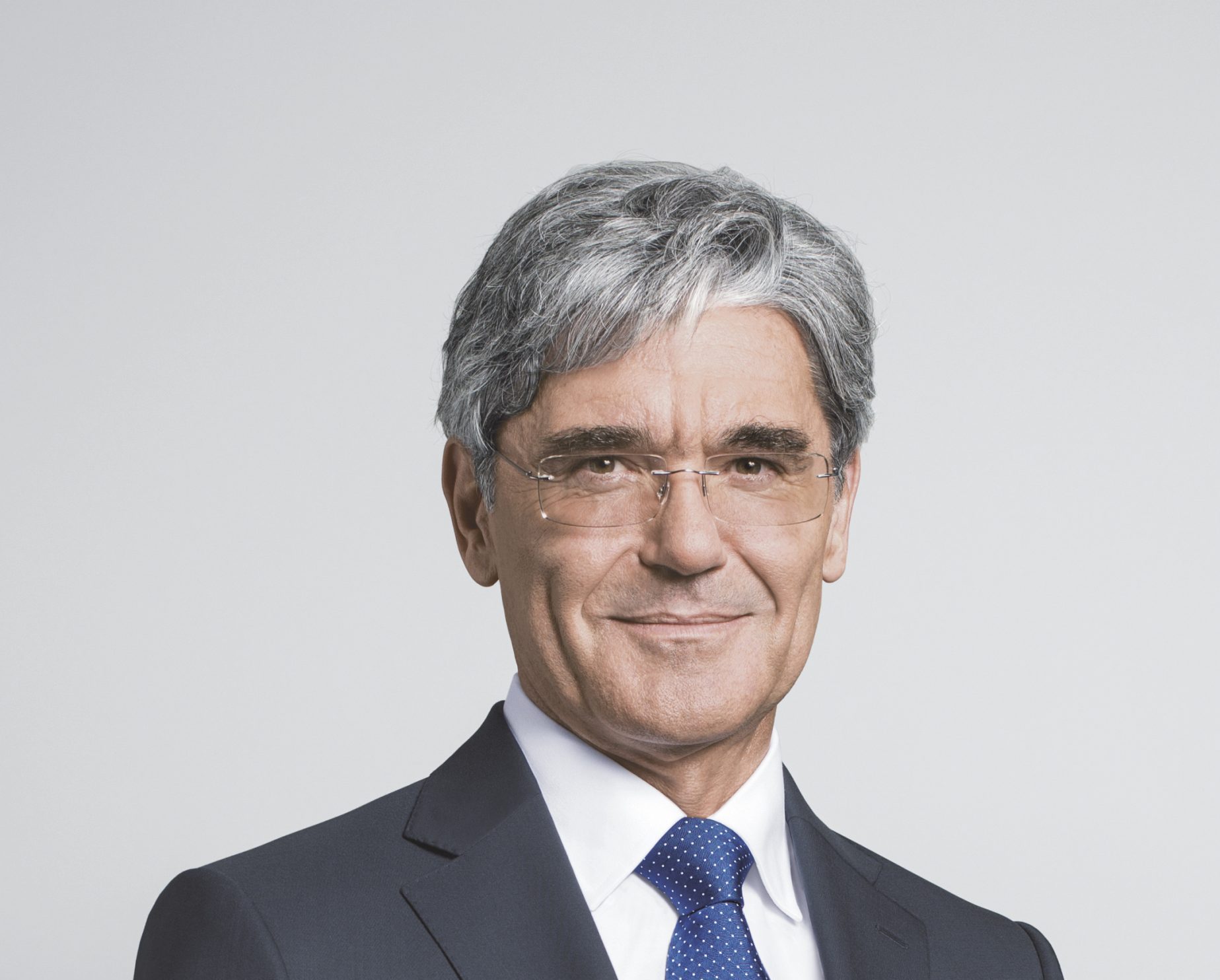 Siemens schließt 2018 mit +2%