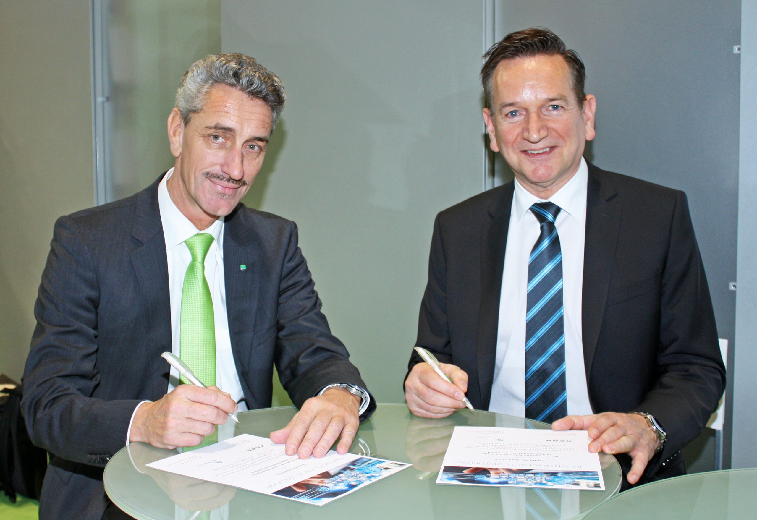 Zusammenarbeit zwischen Blumenbecker und Keba 5 Zusammenarbeit zwischen
Blumenbecker und Keba