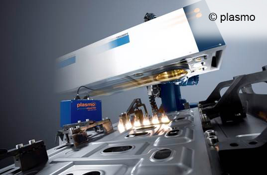 Präzise gesetzte Naht 2 Binnen 100 Millisekunden werden in der Automobilindustrie
zum Beispiel Schweißnähte
gesetzt – viel zu schnell für das menschliche
Auge.