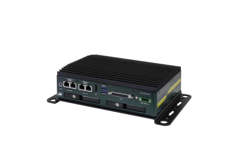 Edge-IPC mit vier PoE+-Ports 1 NRU 120S 1