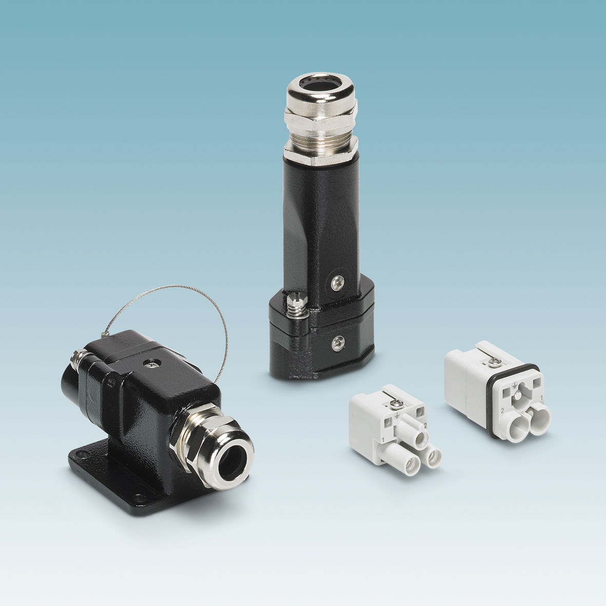 Schwere Steckverbinder für Bahnanwendungen in kompakter Baugröße