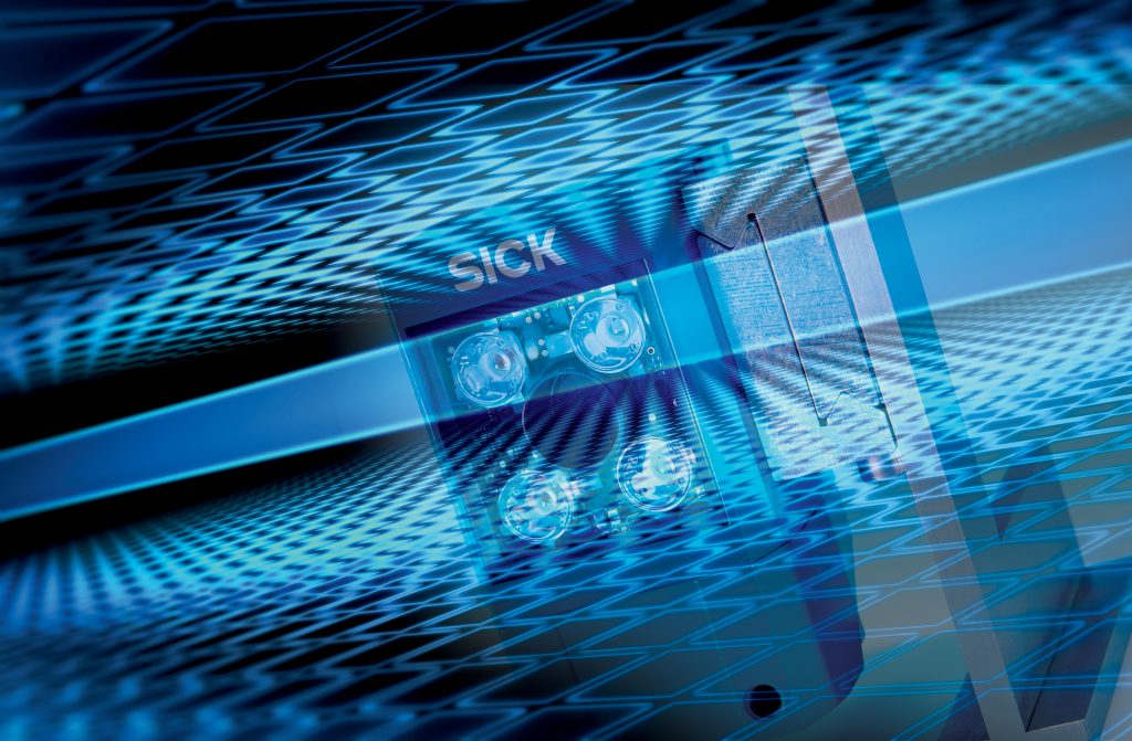 Vision Sensor triggert Ereigniskamera 1 Da keine permanente Datenübertragung oder -speicherung erfolgt, sind die geltenden Datenschutzbestimmungen berücksichtigt.