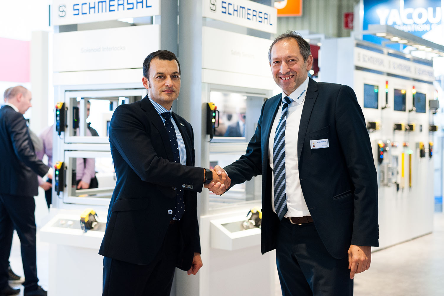 Schmersal kooperiert mit Satech Safety Technology