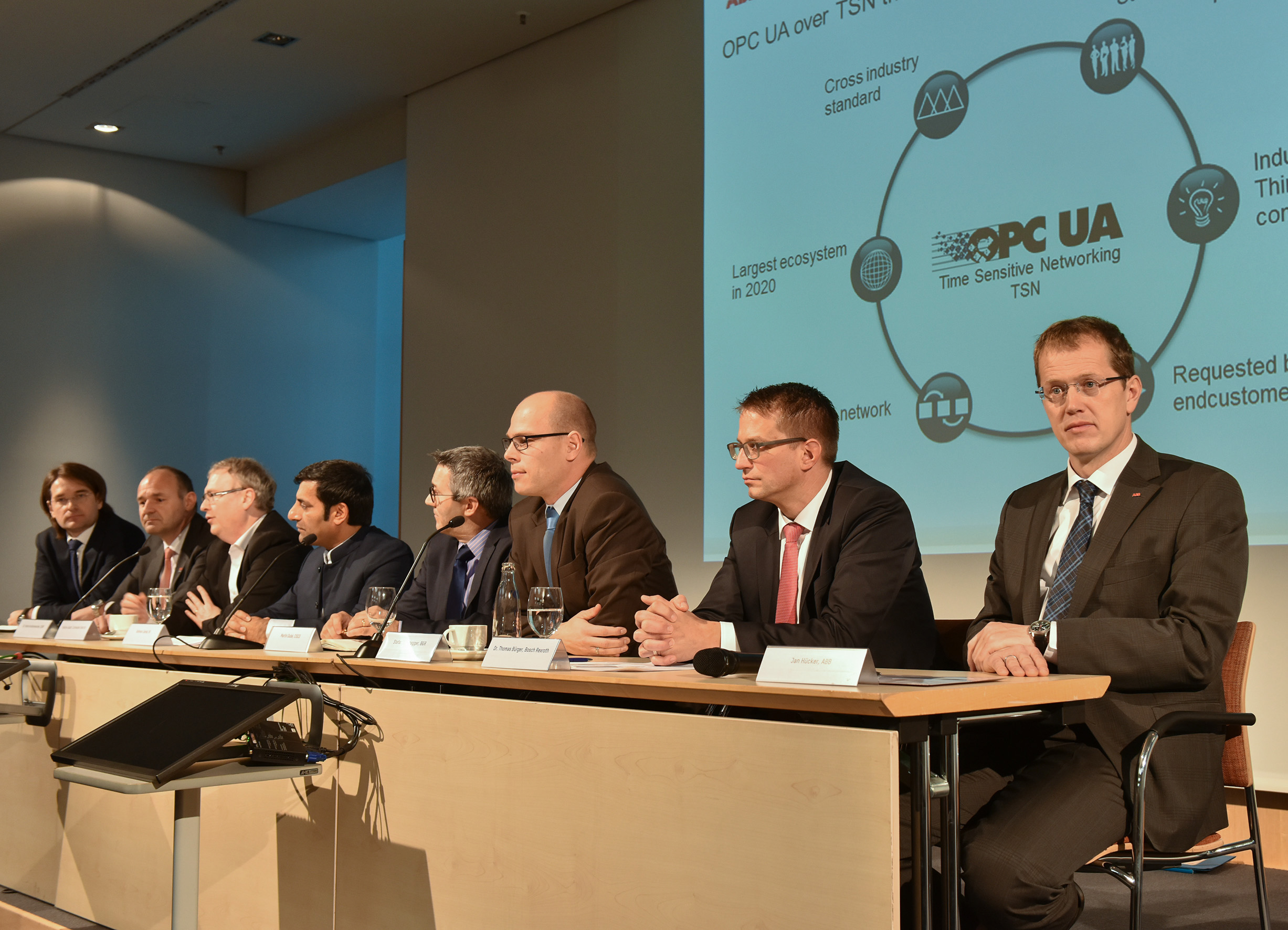 OPC UA TSN als einheitliches Protokoll im Industrial Internet of Things (IIoT)