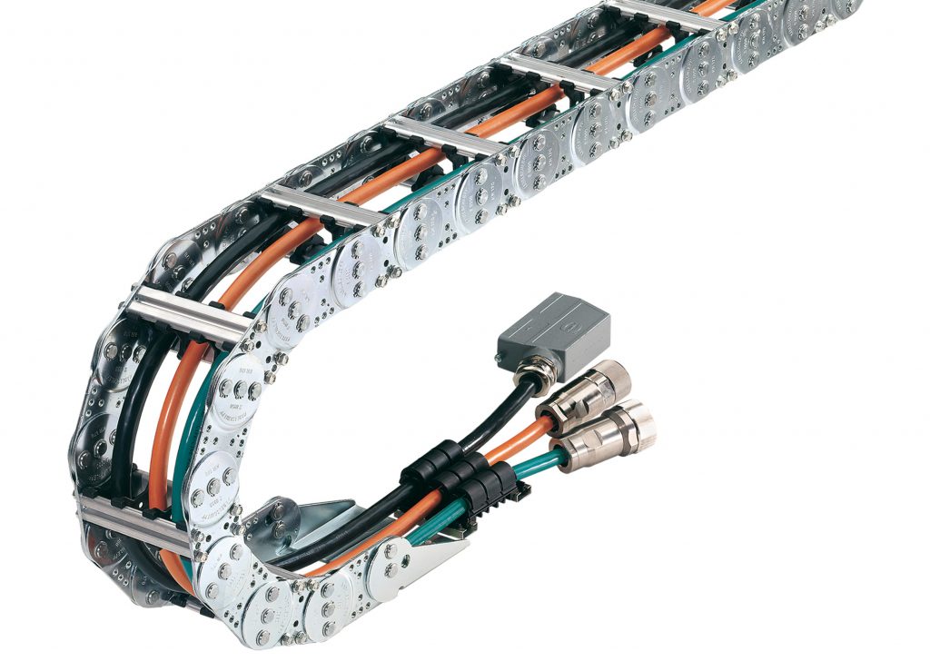 Vollstahlketten für Horizontalbohranlagen 1 Die Stahlketten von Tsubaki Kabelschlepp sind für starke mechanische Belastungen und raue Produktionsumgebungen konzipiert.