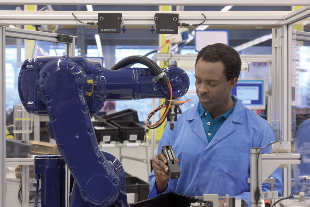 Zwei Welten wachsen zusammen 6 Zwei Welten
wachsen zusammen