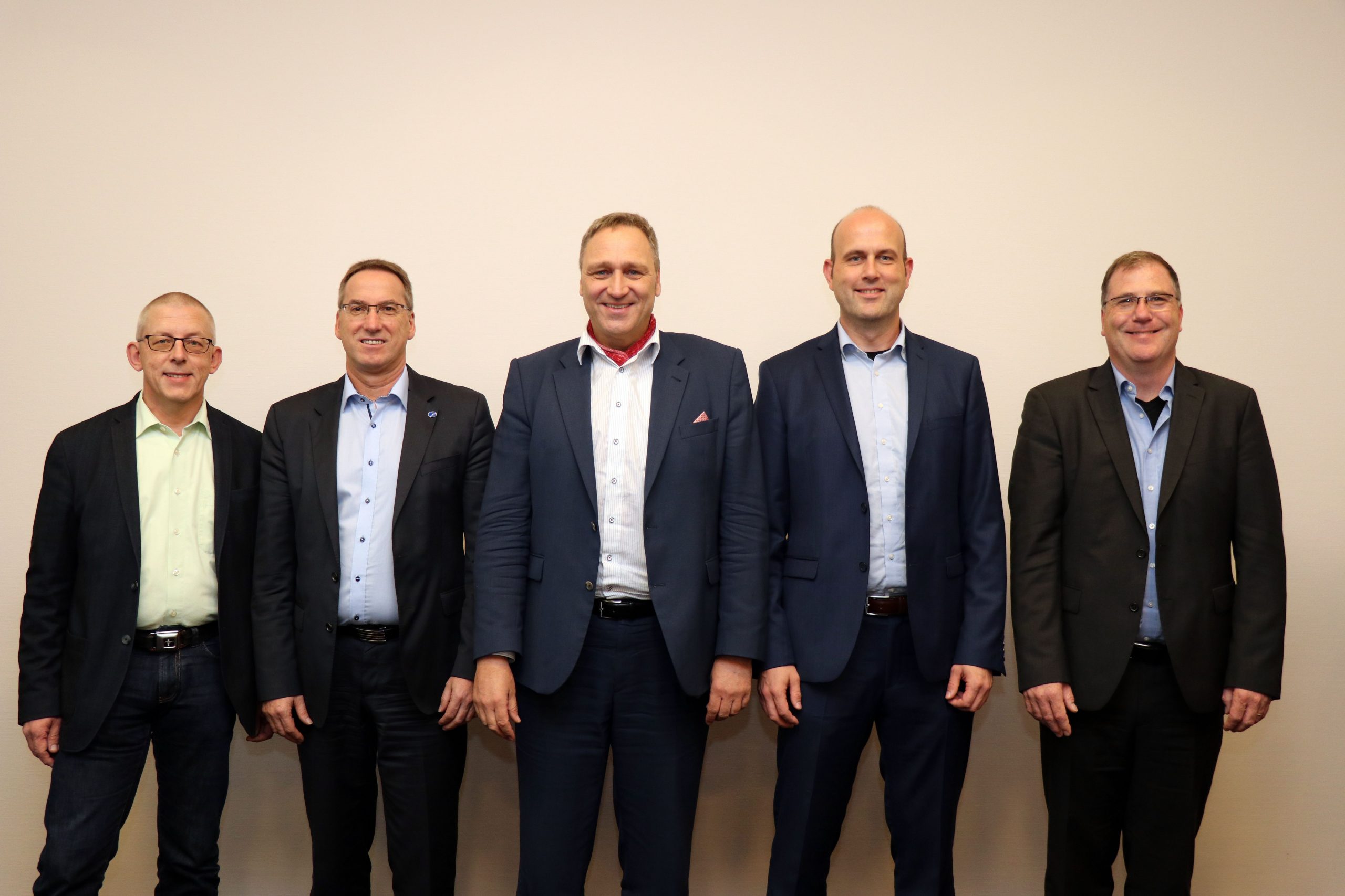 VTH-Fachgruppe Antriebstechnik diskutiert Zukunftskonzepte 4 VTH-Fachgruppe Antriebstechnik
diskutiert Zukunftskonzepte