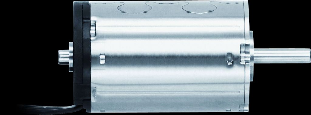 Labor im Miniaturformat 3 a) Bürstenlose DC-Servomotoren der Serie BX4 positionieren Biologika-Proben im Miniatur-Labor