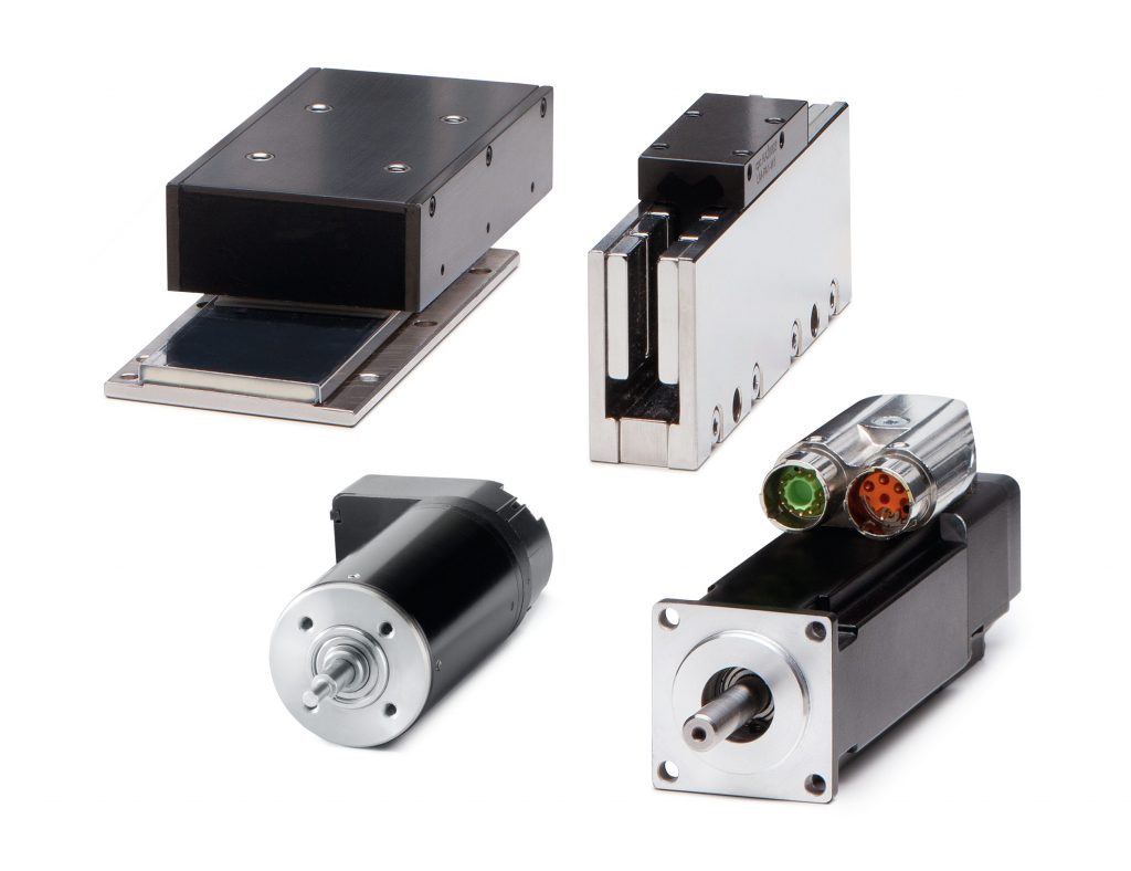 Flinkes Multi-Talent 1 Die CompactMotion-Regler können praktisch jeden Synchronantrieb passend ansteuern, egal ob AC-Servo-, Linear- oder Torquemotor.