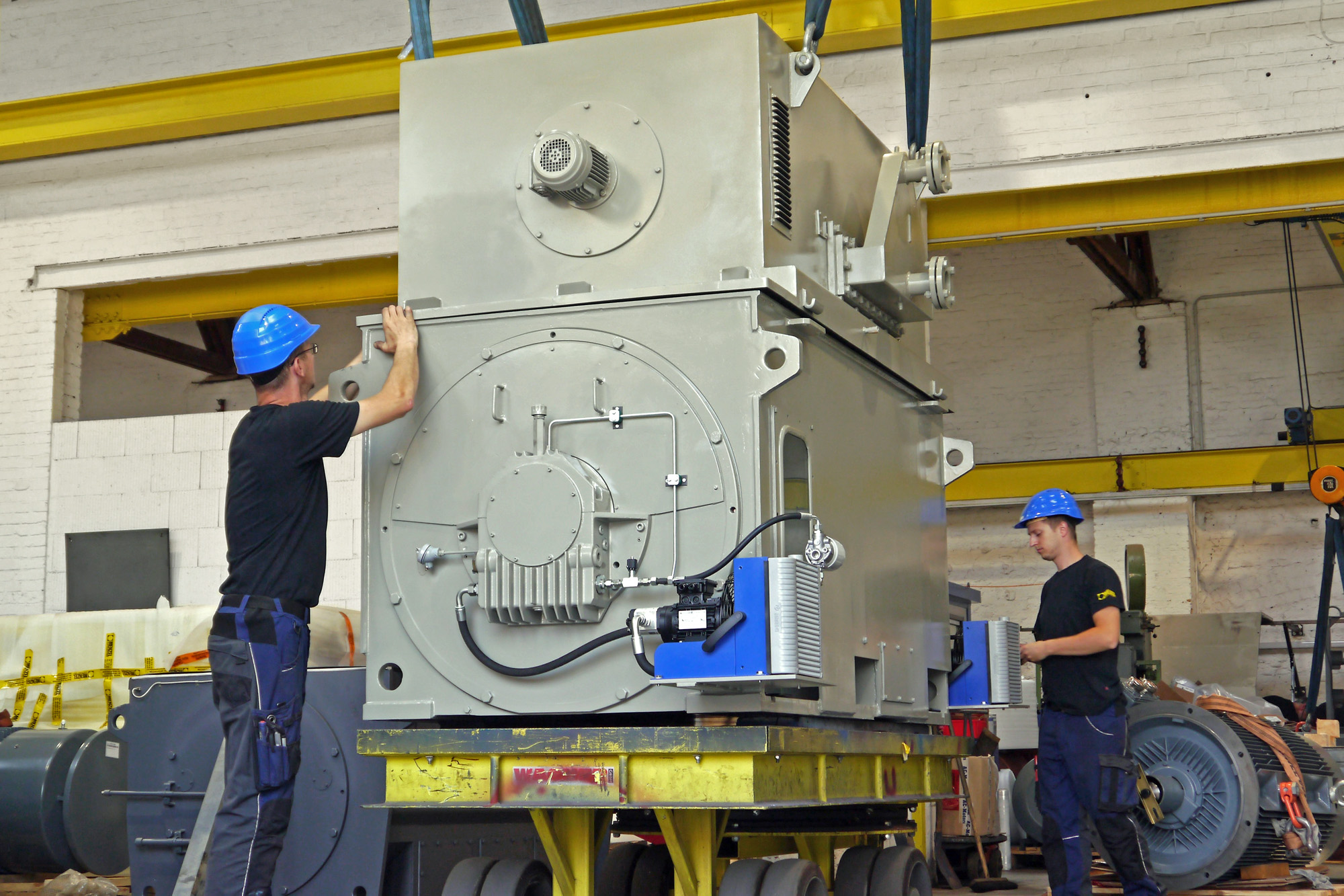 Wassergekühlter 600kW-Kompressormotor 6 Wassergekühlter 600kW-Kompressormotor