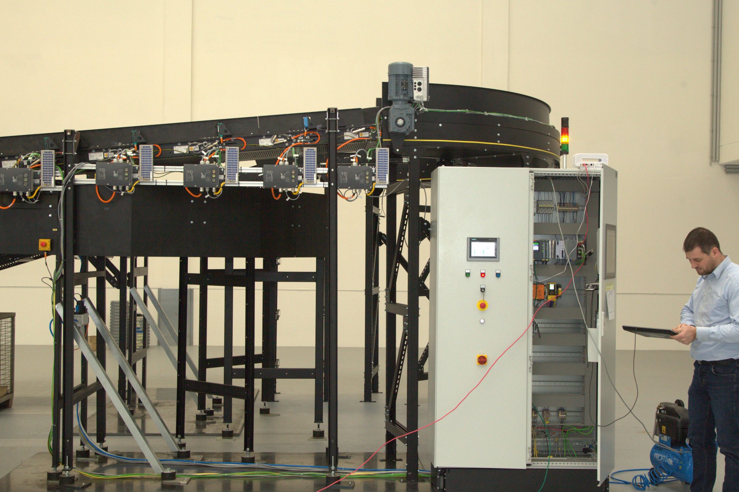 Interroll übernimmt Mitmacher 2 Interroll übernimmt Mitmacher