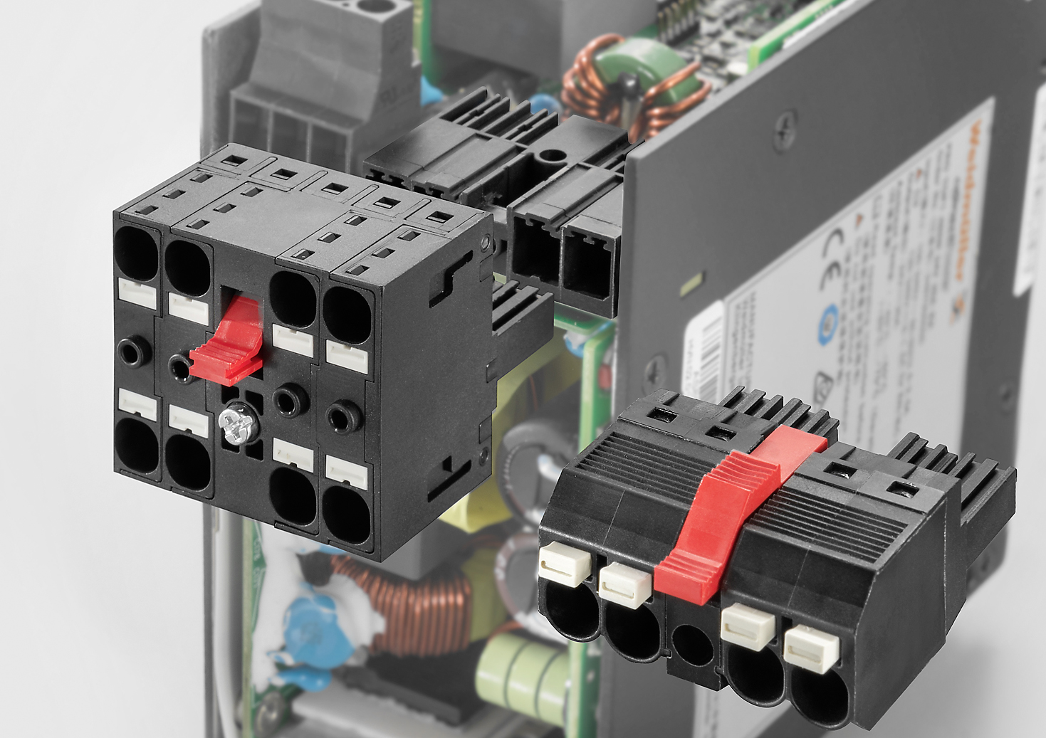 Push-in-Lösung für einfachen und zuverlässigen Anschluss 4 Push-in-Lösung für einfachen und zuverlässigen Anschluss