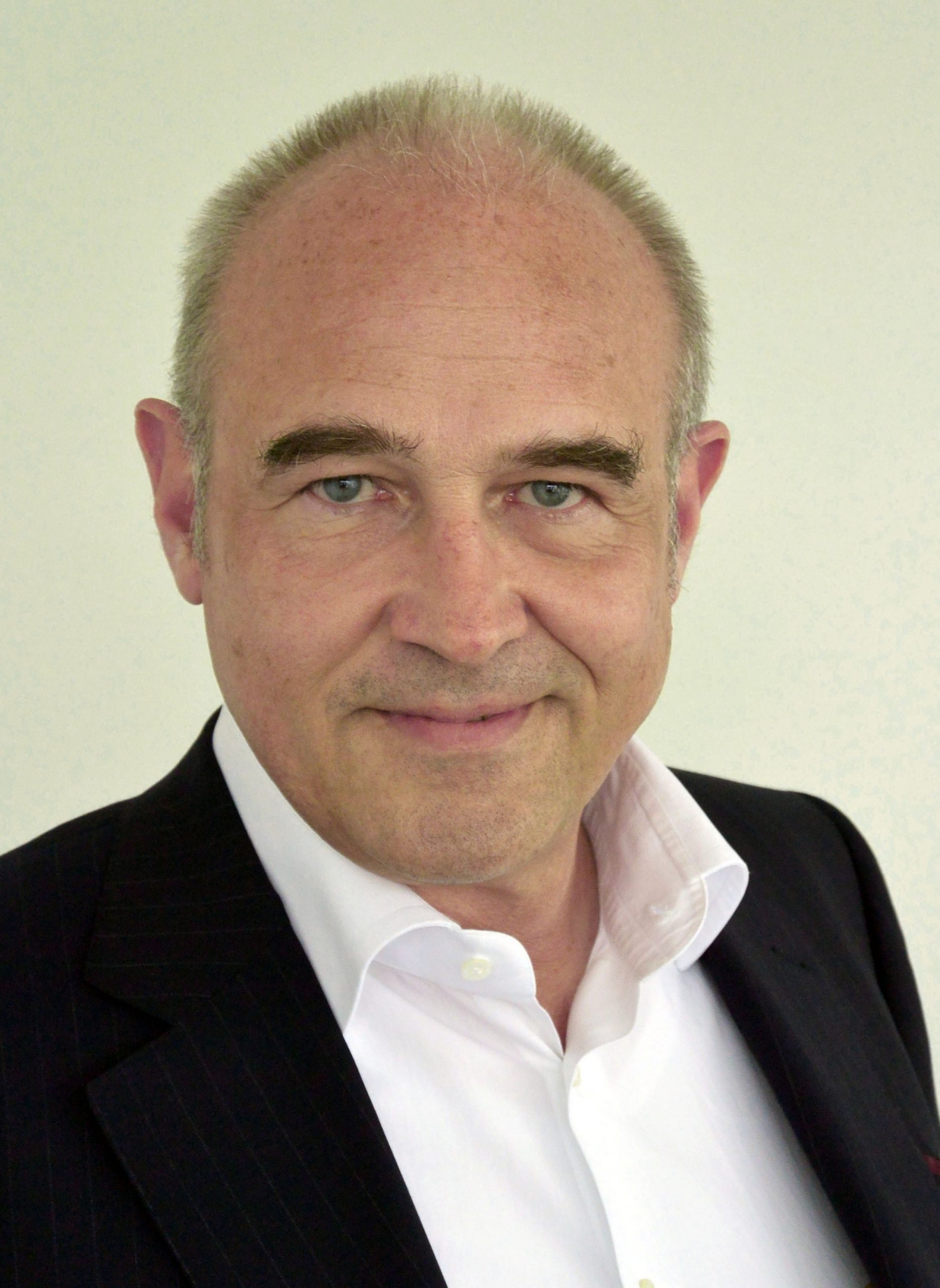 RS Components fasst Führung auf DACH-Ebene zusammen