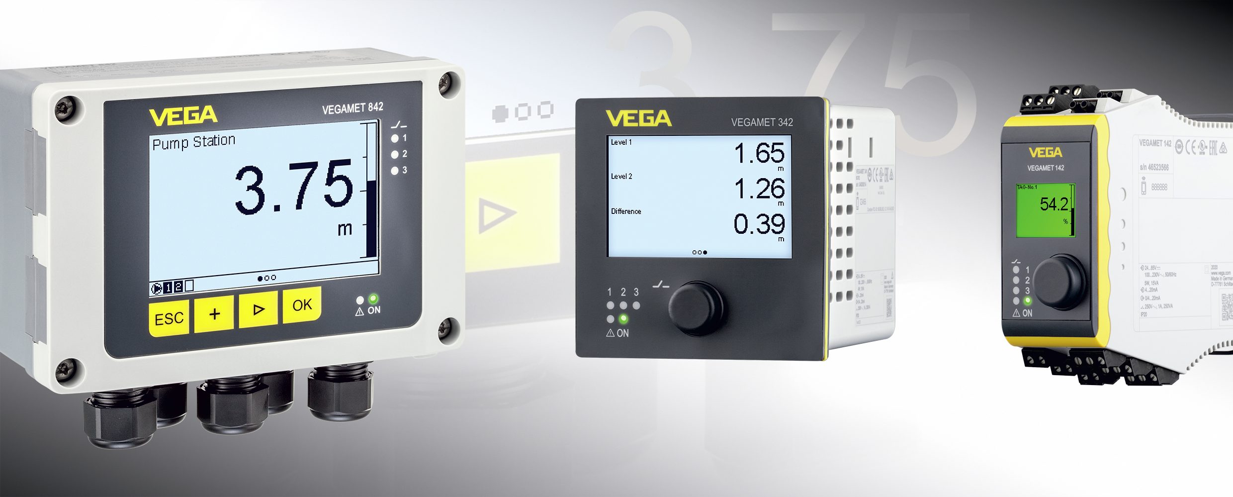 Anzeige- und Steuergeräte aus der Ferne parametrieren 3 Anzeige- und Steuergeräte aus der Ferne parametrieren