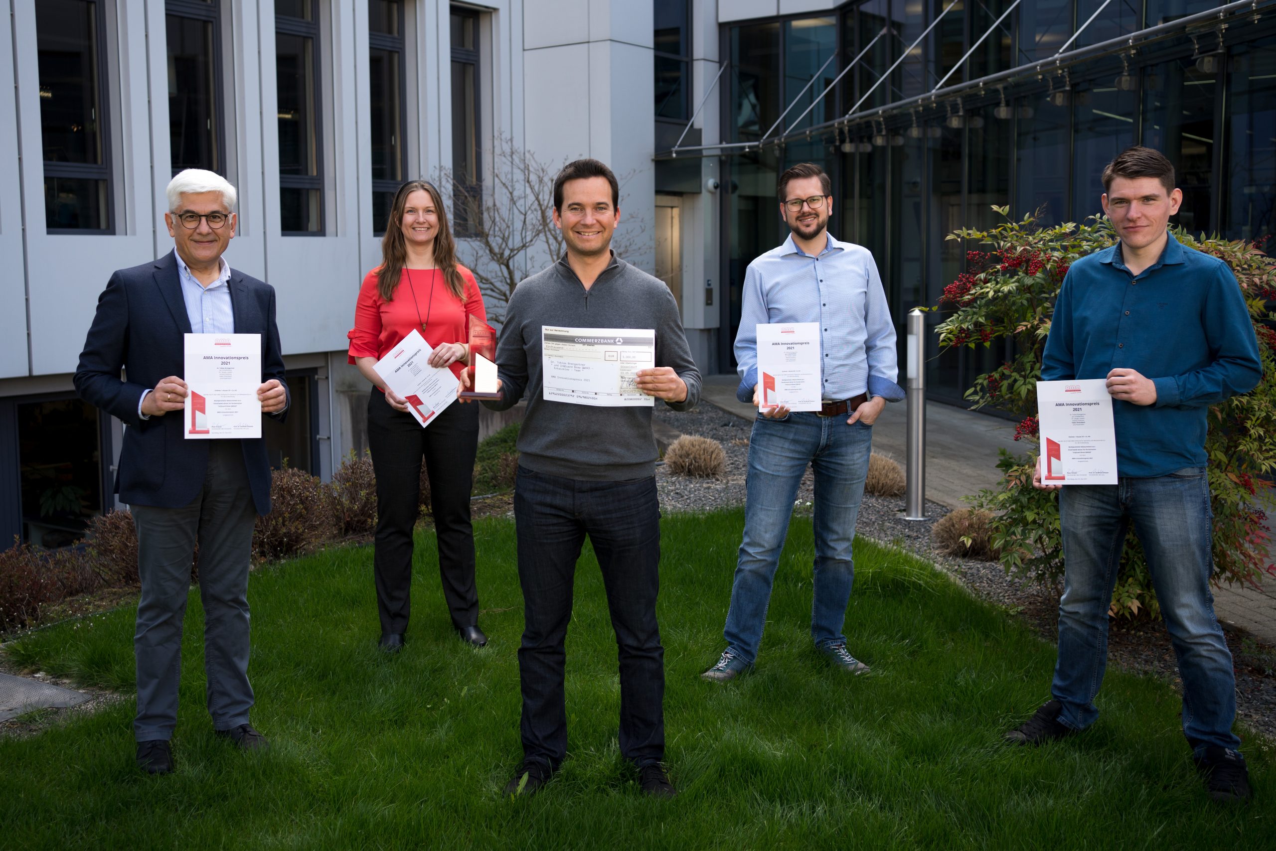 Zwei Entwicklerteams mit AMA Innovationspreis 2021 ausgezeichnet 6 Zwei Entwicklerteams mit AMA Innovationspreis 2021 ausgezeichnet