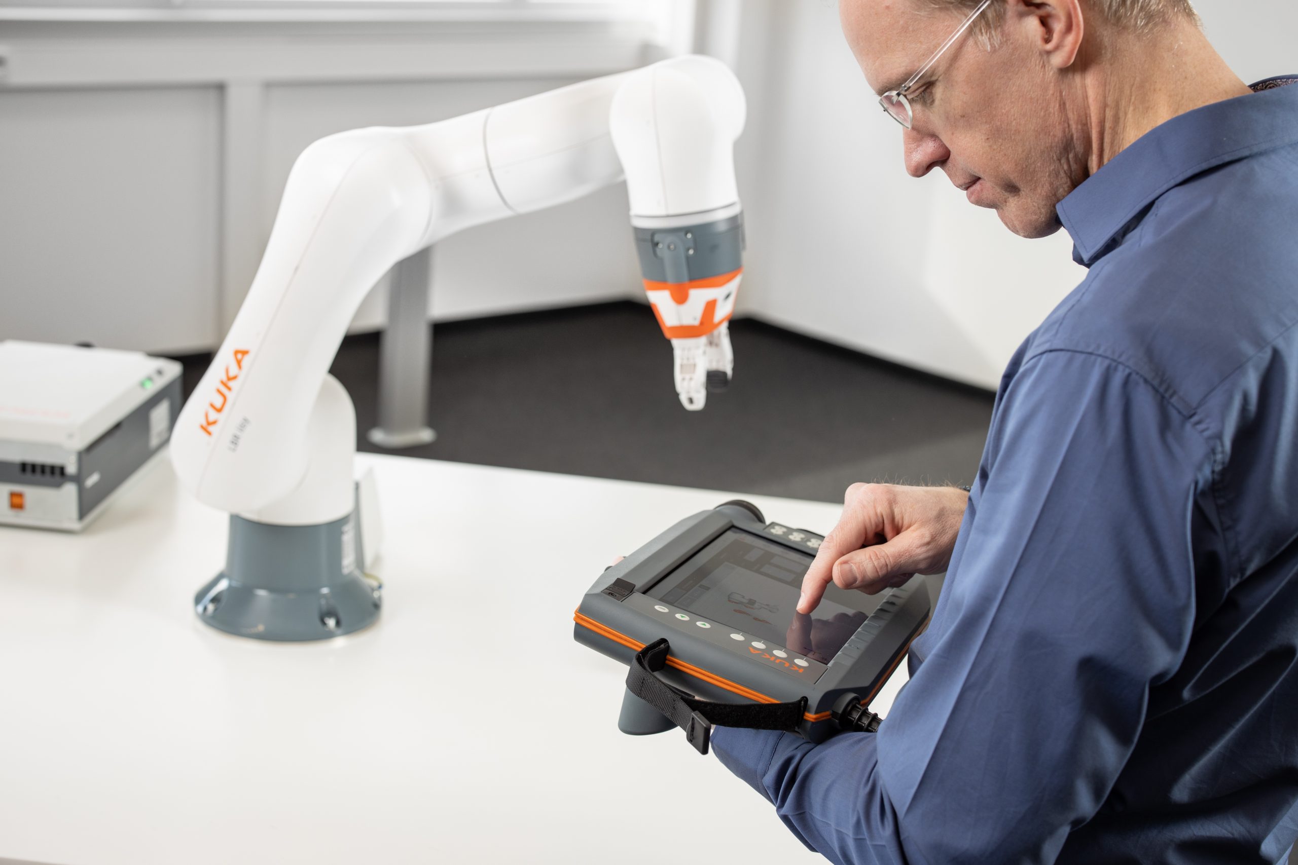 Kuka: Deutliche Erholung im 1. Quartal 2021 7 Kuka: Deutliche Erholung im 1. Quartal 2021