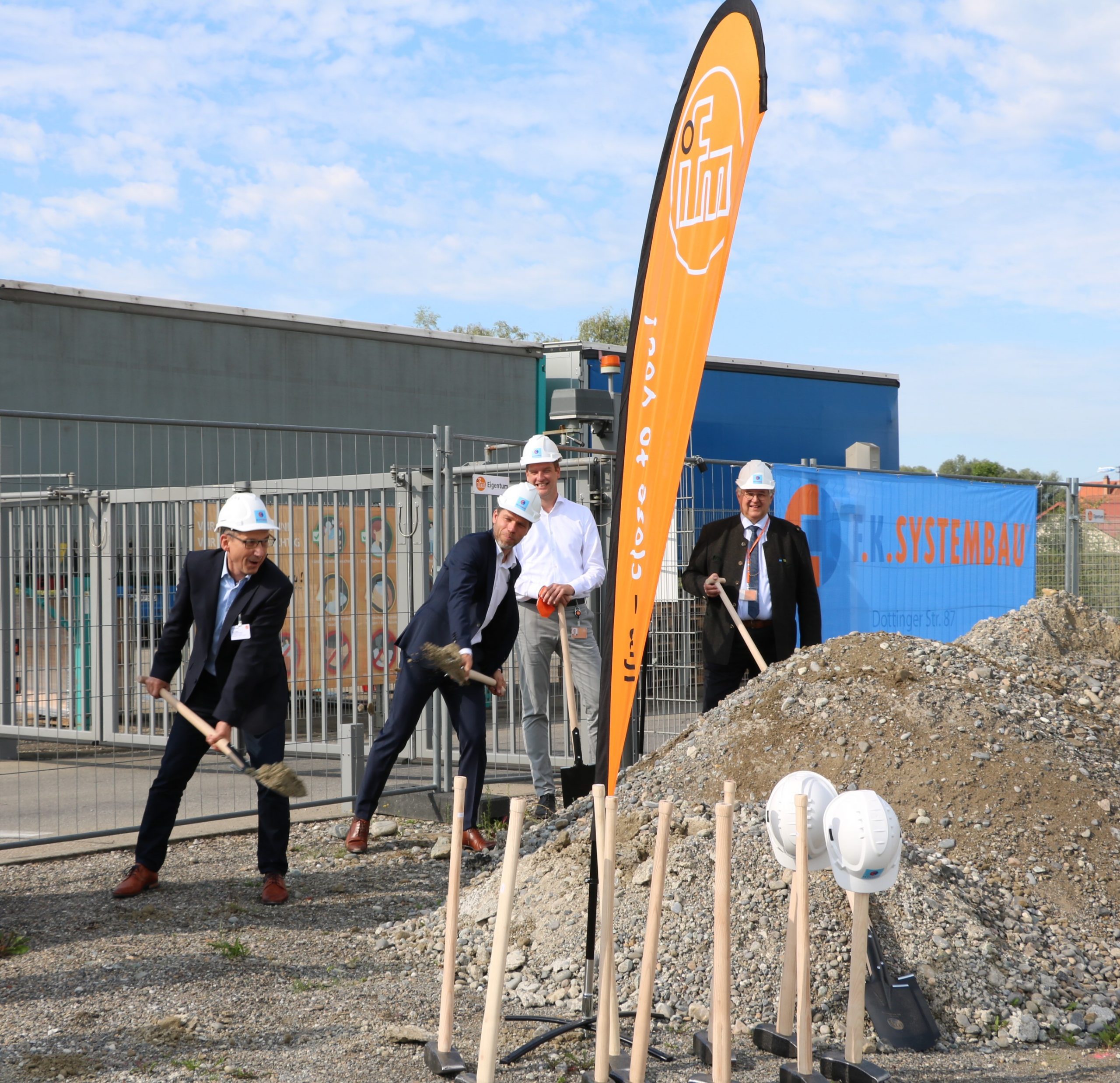 Neues Logistikzentrum für IFM