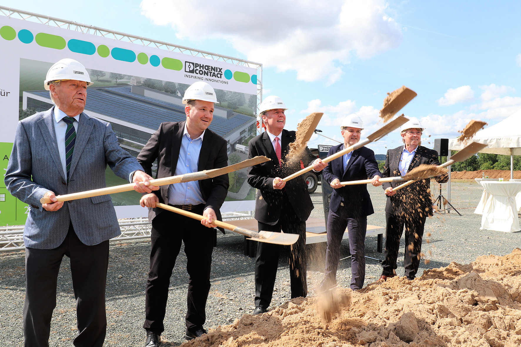 Phoenix Contact: Spatenstich in Blomberg