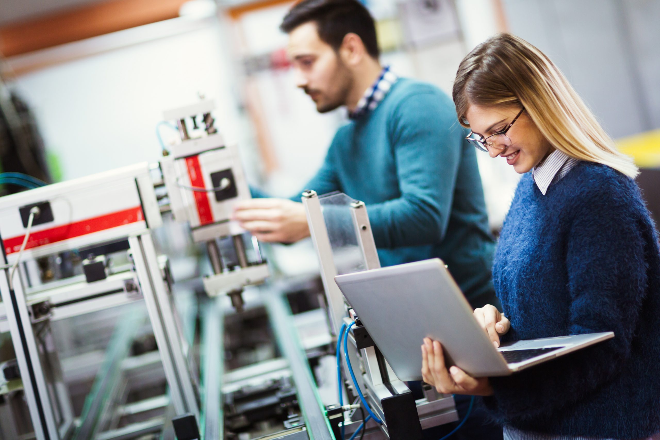 Mehr Industrie-4.0-Themen in der Weiterbildung 4 Mehr Industrie-4.0-Themen
in der Weiterbildung