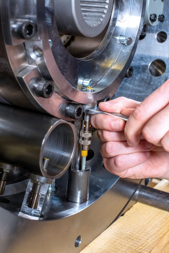 Heavy Metal 2 Nach der Feinjustage erfasst dieser Sensor zuverlässig die Position der Festhaltebremse.