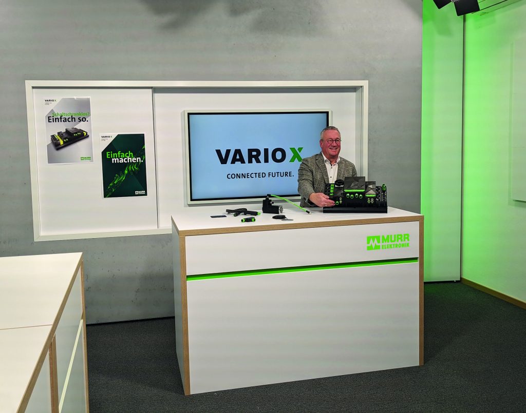 Sind die Tage des Schaltschranks gezählt? 3 Olaf Prein bei der Vorstellung der neuen Plattform Vario-X.