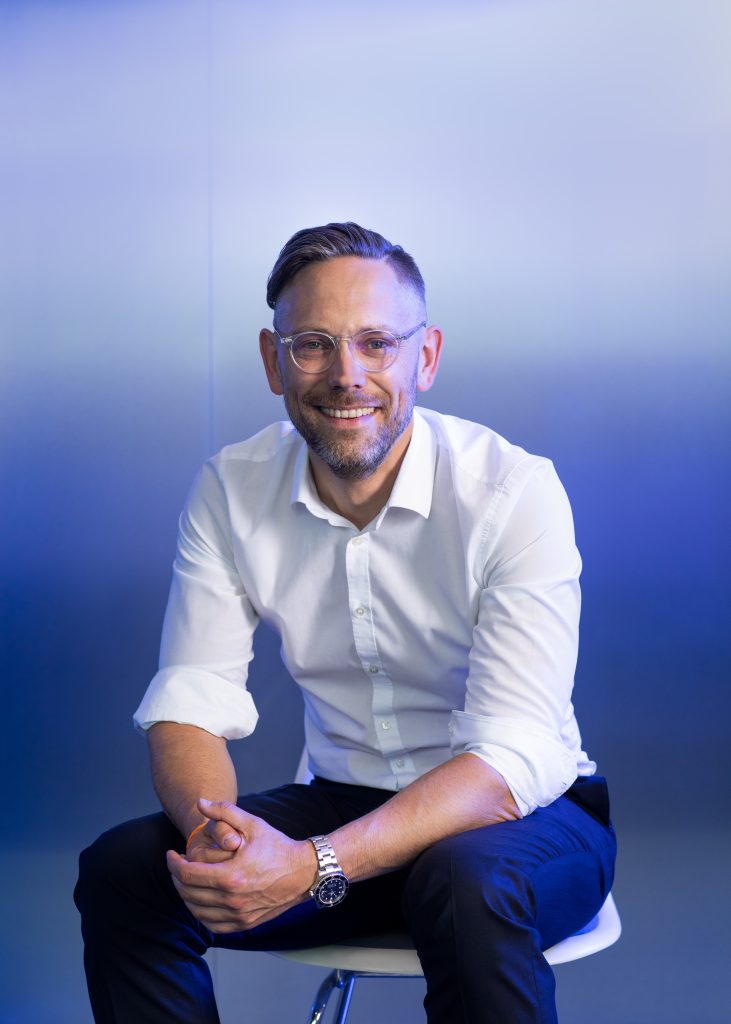 Unser Ziel ist die gelebte 
Industrie 4.0. Dabei zielen wir 
auf eine weitgehende Automatisierung 
von Gesch&auml;ftsprozessen ab - 
in Planung, Beschaffung, Logistik, 
Produktion und Versand.
Philipp Steinberger, W&ouml;hner