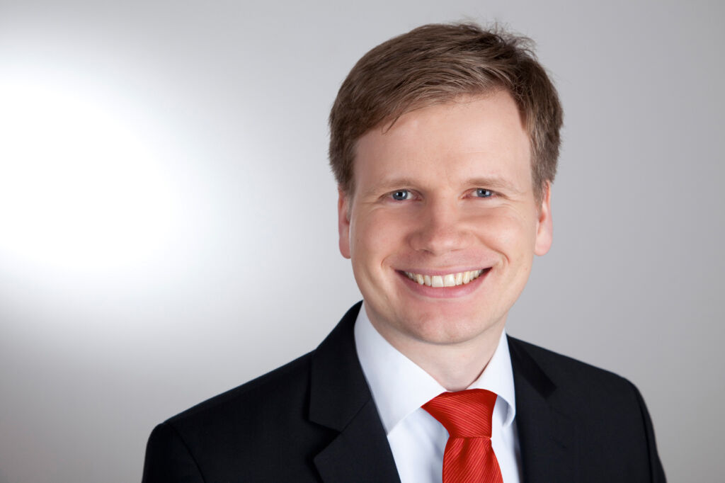 "Wir erleben gerade einen bedeutenden Wandel in der Messelandschaft: Ich nehme eine Gravitationsverschiebung von gro&szlig;en, zentralisierten Messen hin zu hochkar&auml;tigen, lokalen Fachmessen wahr, die nahe bei den Zielgruppen stattfinden." Heiko F&uuml;ller, SEW-Eurodrive