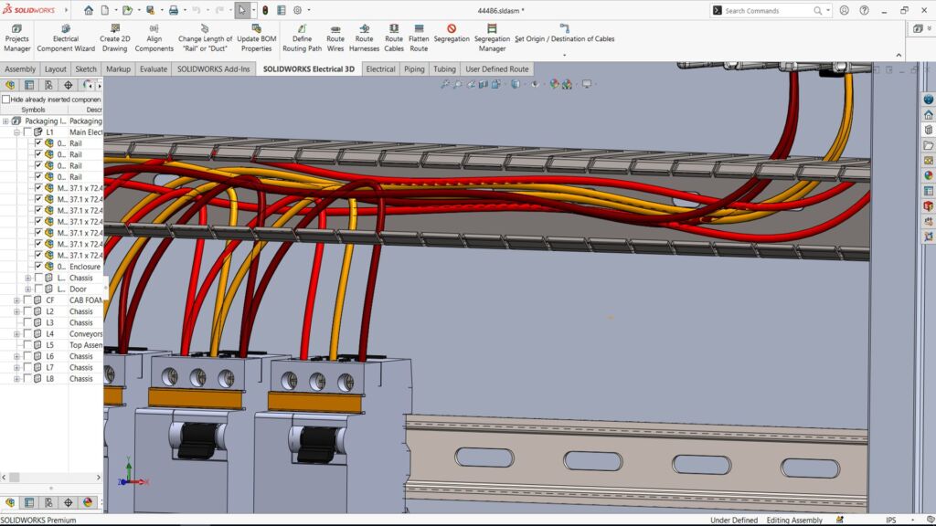 Integrierte Entwicklung 1 Das neue Solidworks Electrical 2022 ermöglicht eine schnellere
3D-Leitungsführung in den elektrischen Baugruppen.