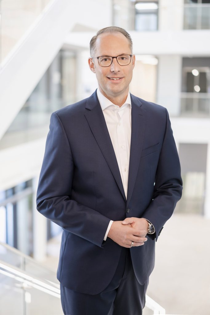 "Wir haben gemerkt, dass digitale Ersatzformate eine gute Erg&auml;nzung aber keine vollwertige Alternative zu Pr&auml;senzmessen sein k&ouml;nnen. Das Messegef&uuml;hl ist etwas Besonderes und st&auml;rkt die pers&ouml;nliche Gesch&auml;ftsbeziehung und das gegenseitige Vertrauen." Christian Wolf, Turck