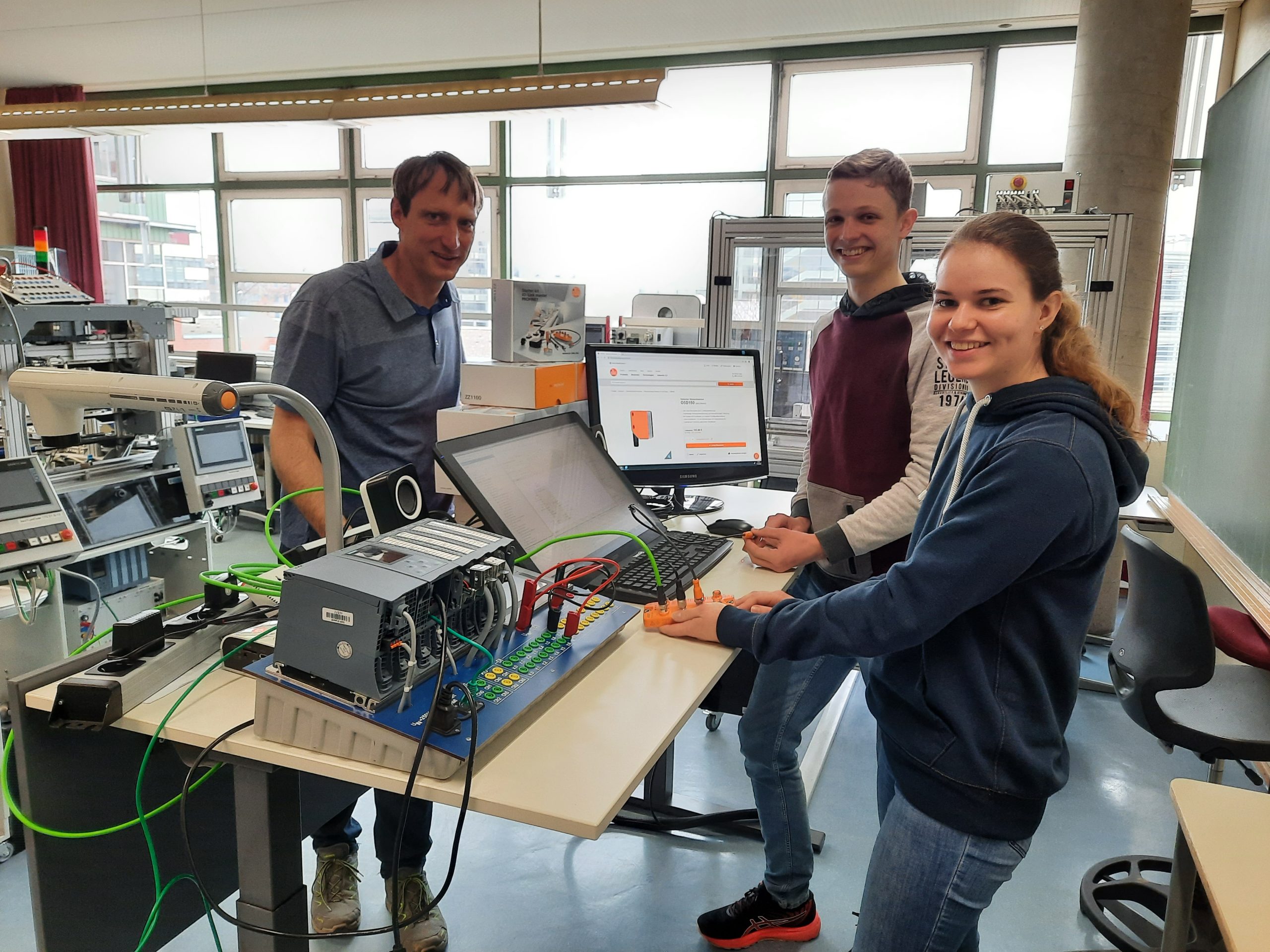 Berufsschule Kempten setzt auf IO-Link und Moneo