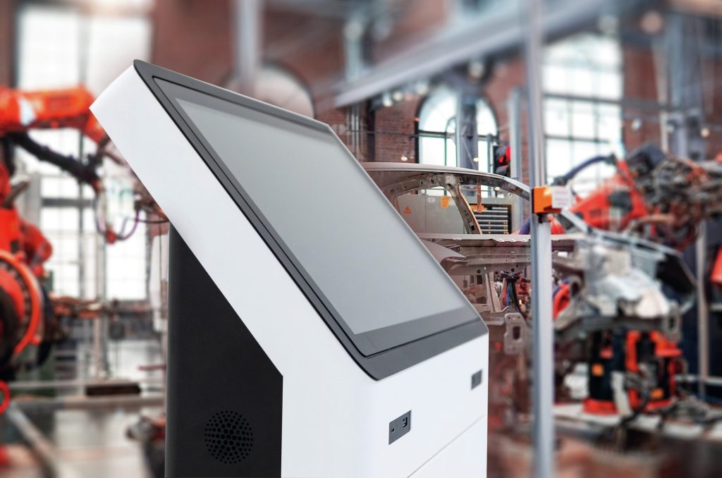 Erst mal durch die Datenschleuse 2 Über 40 Prozent der Cyberangriffe in Produktionsumgebungen erfolgen innerhalb der Firewall eines Unternehmens, beispielsweise durch mitgebrachte USB-Sticks von Mitarbeitern, Service-Providern oder Kunden.