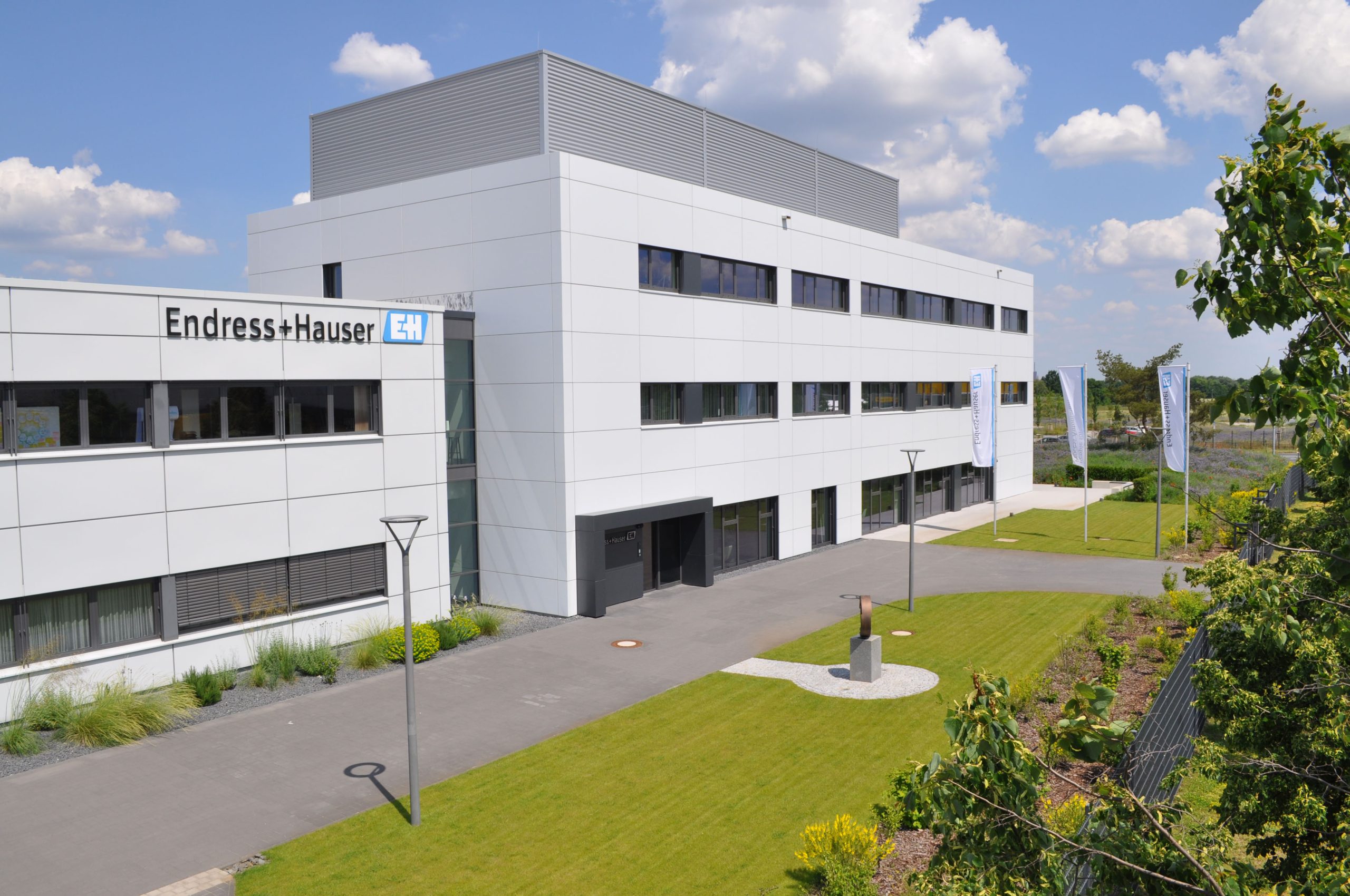 Endress+Hauser baut Produktion in Stahnsdorf aus 11 Endress+Hauser baut
Produktion in Stahnsdorf aus