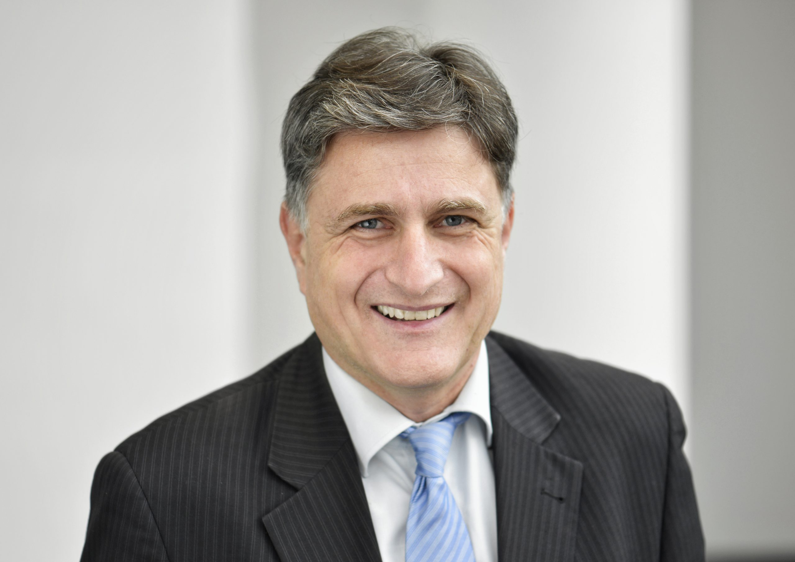 IO-Link aktuell 10 IO-Link
aktuell