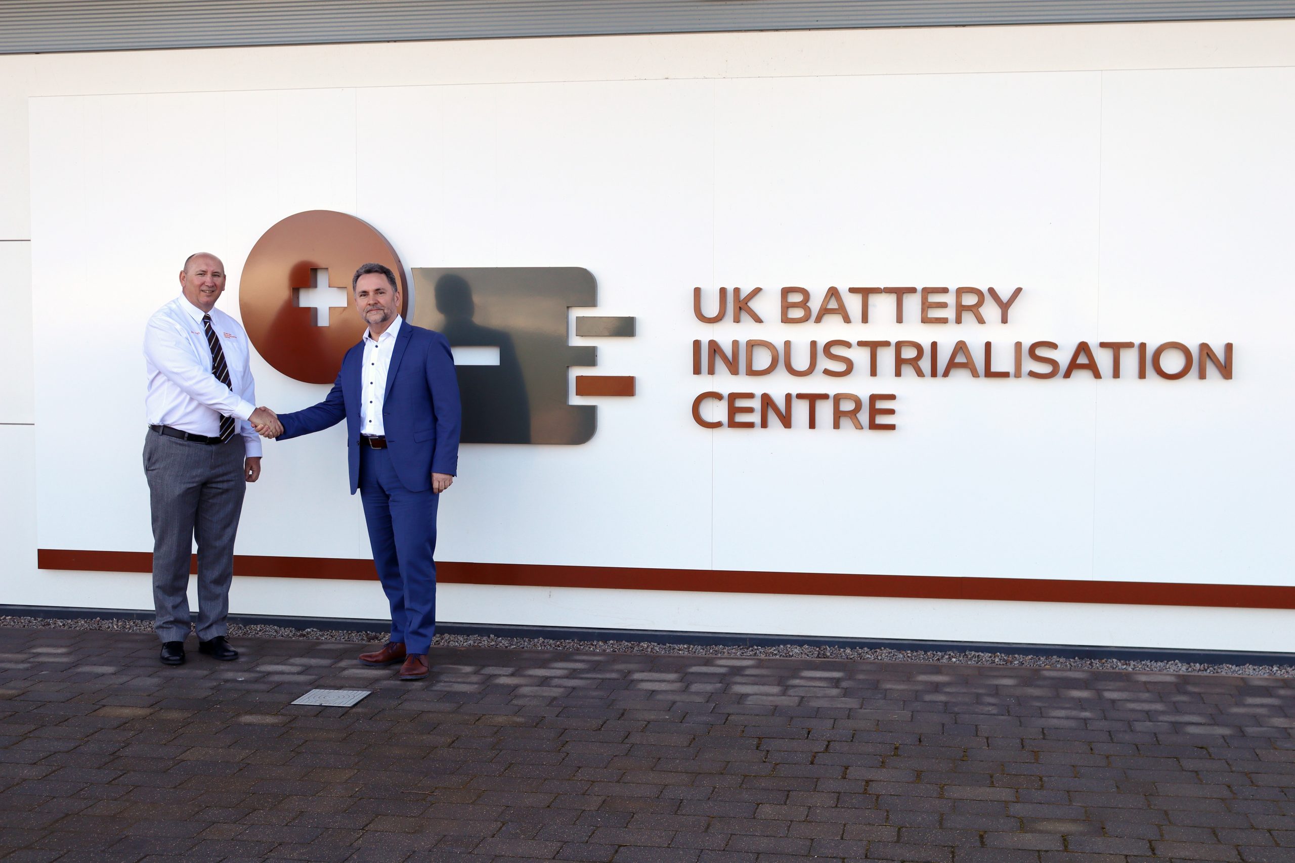 UKBIC und Fraunhofer FFB besiegeln Zusammenarbeit