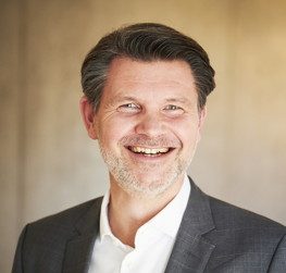 Adesso übernimmt Com2m 8 Adesso übernimmt Com2m