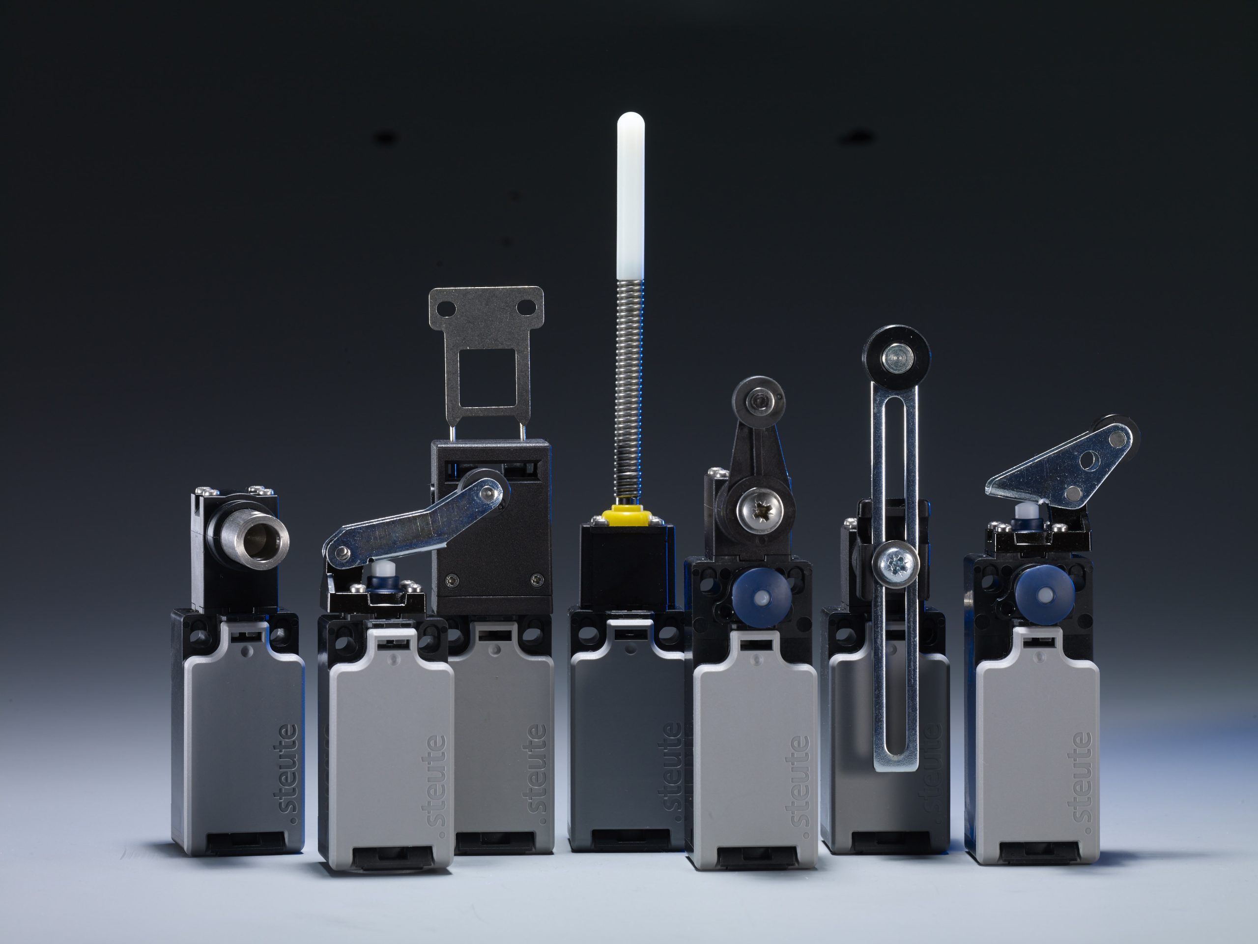 Norm-Positionsschalter mit und ohne Sicherheitsfunktion 7 Norm-Positionsschalter mit und ohne Sicherheitsfunktion